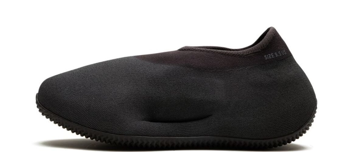 Adidas Yeezy Knit RNR "Fade Onyx" – Men's Minimalist Fashion Slip-Ons