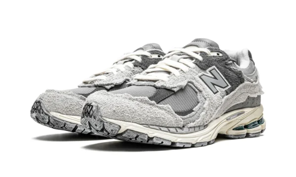 new balance 2002r protection pack grey 17274335 43053117 2048