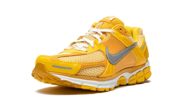 nike zoom vomero 5 varsity maize 20170606 45668664 2048