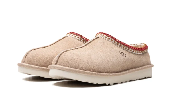 ugg tasman wmns sand 22554956 48061991 2048